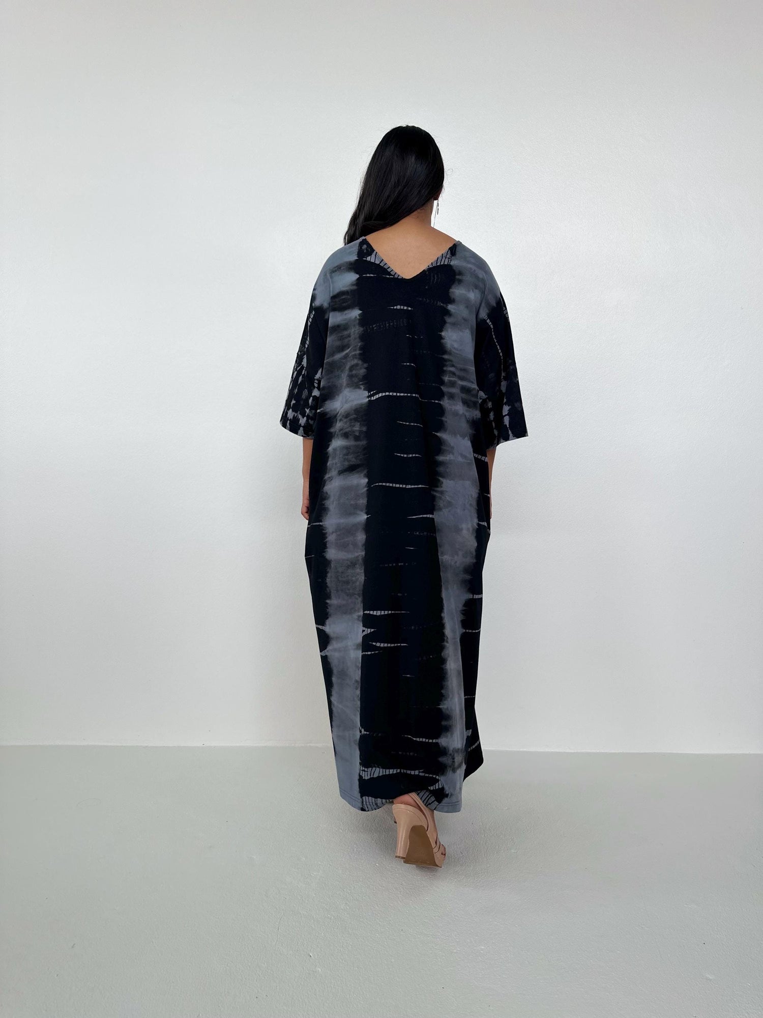 Mala Handworks Olivia Cotton Kaftan in Gray and Black Tie Dye