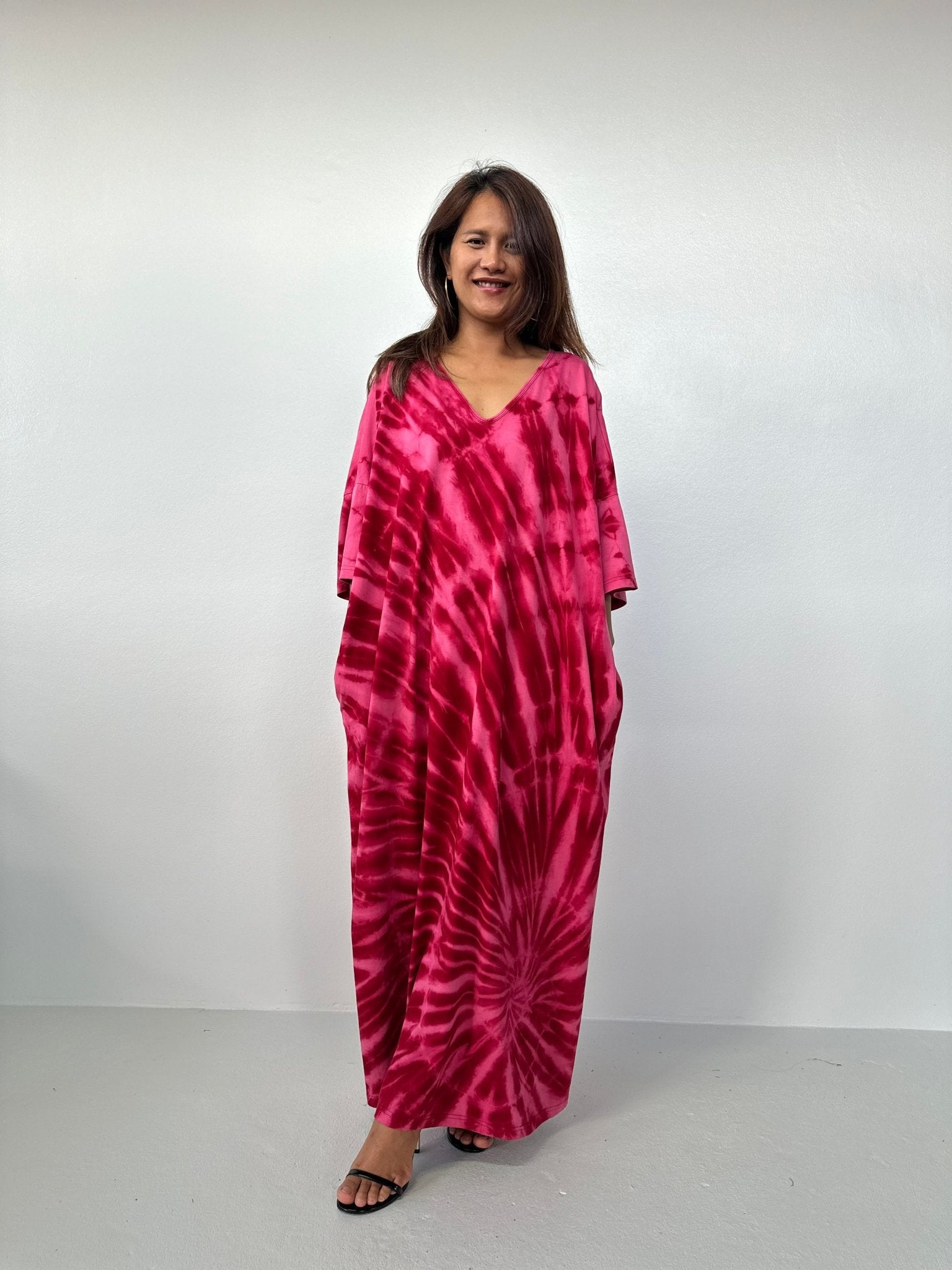 Olivia Cotton Kaftan in Merlot and Fuchsia Tie Dye - Mala Handworks