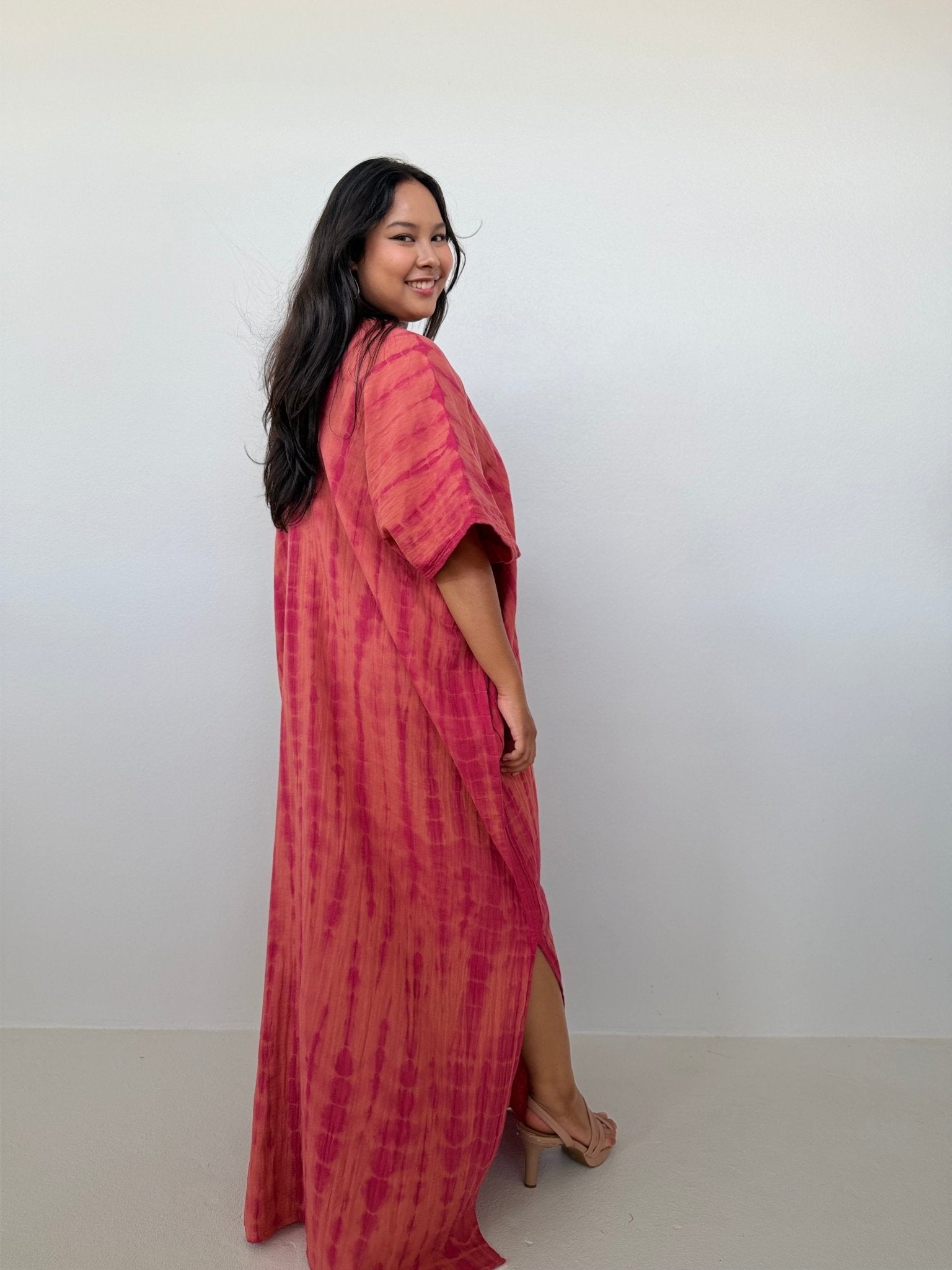 Mala Handworks Grace Cotton Kaftan in Raspberry Tie Dye
