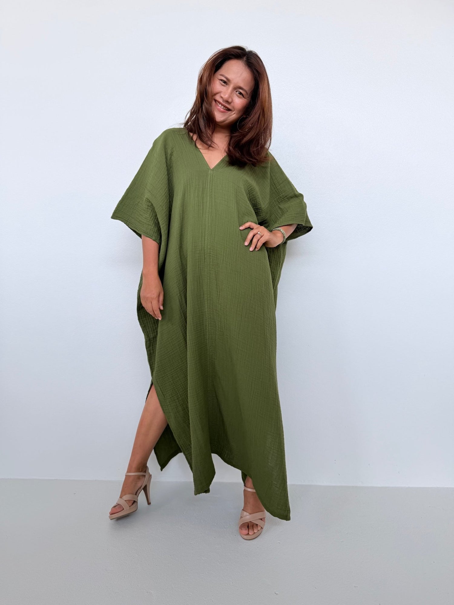 Penelope Double Gauze Cotton Kaftan in Moss - Mala Handworks