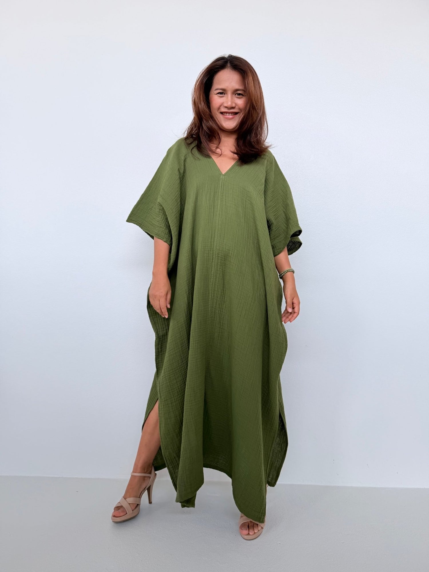 Penelope Double Gauze Cotton Kaftan in Moss - Mala Handworks