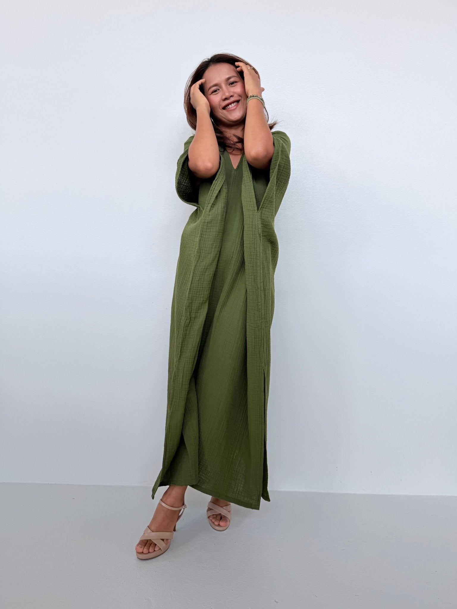 Penelope Double Gauze Cotton Kaftan in Moss - Mala Handworks
