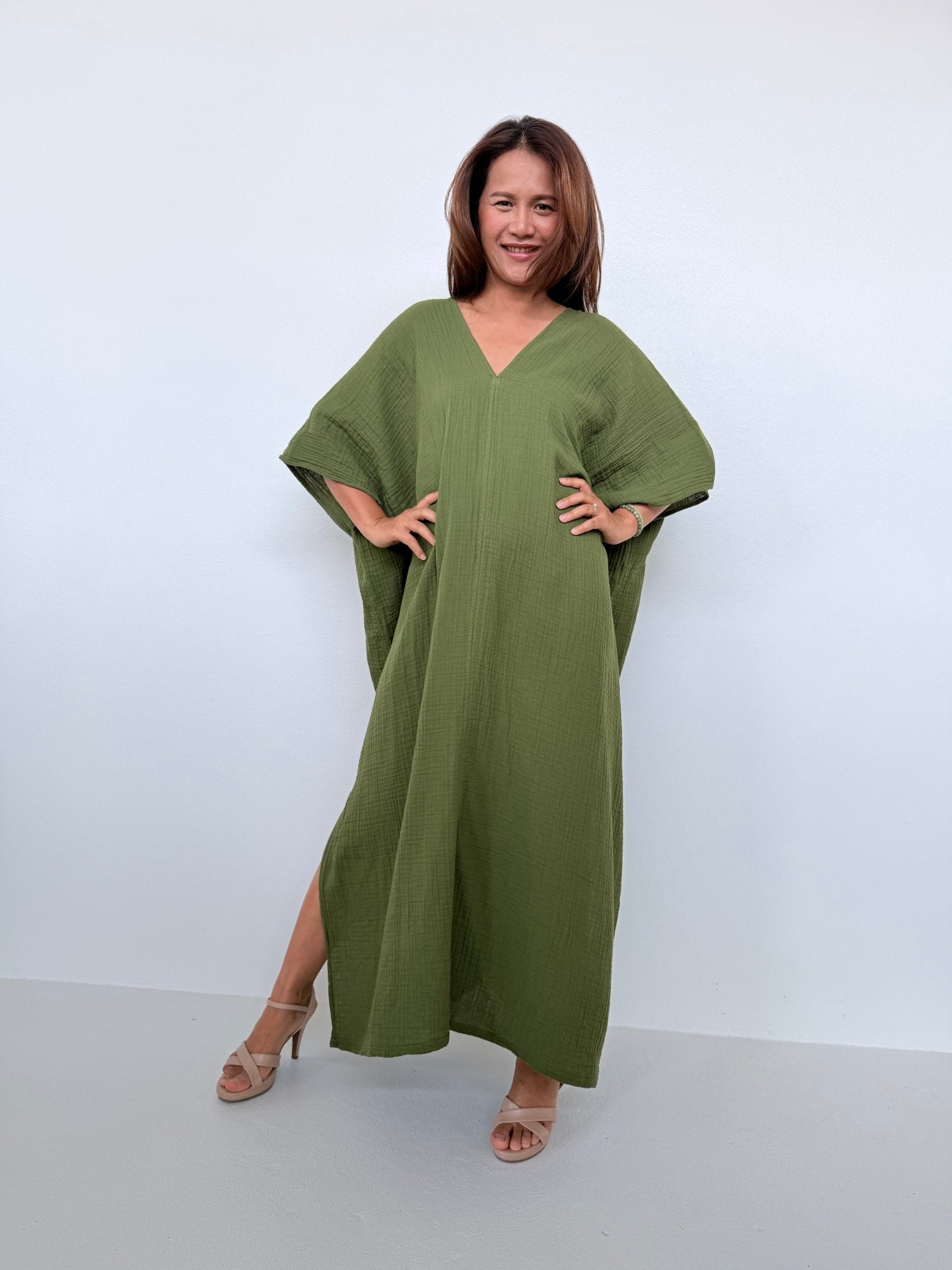 Penelope Double Gauze Cotton Kaftan in Moss - Mala Handworks