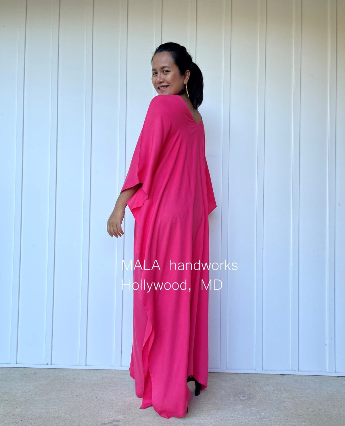 MALA handworks  Mala Kaftan in Fuchsia Pink