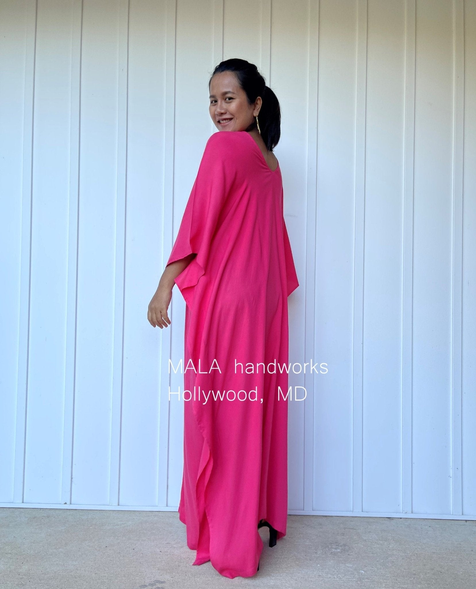 MALA handworks  Mala Kaftan in Fuchsia Pink