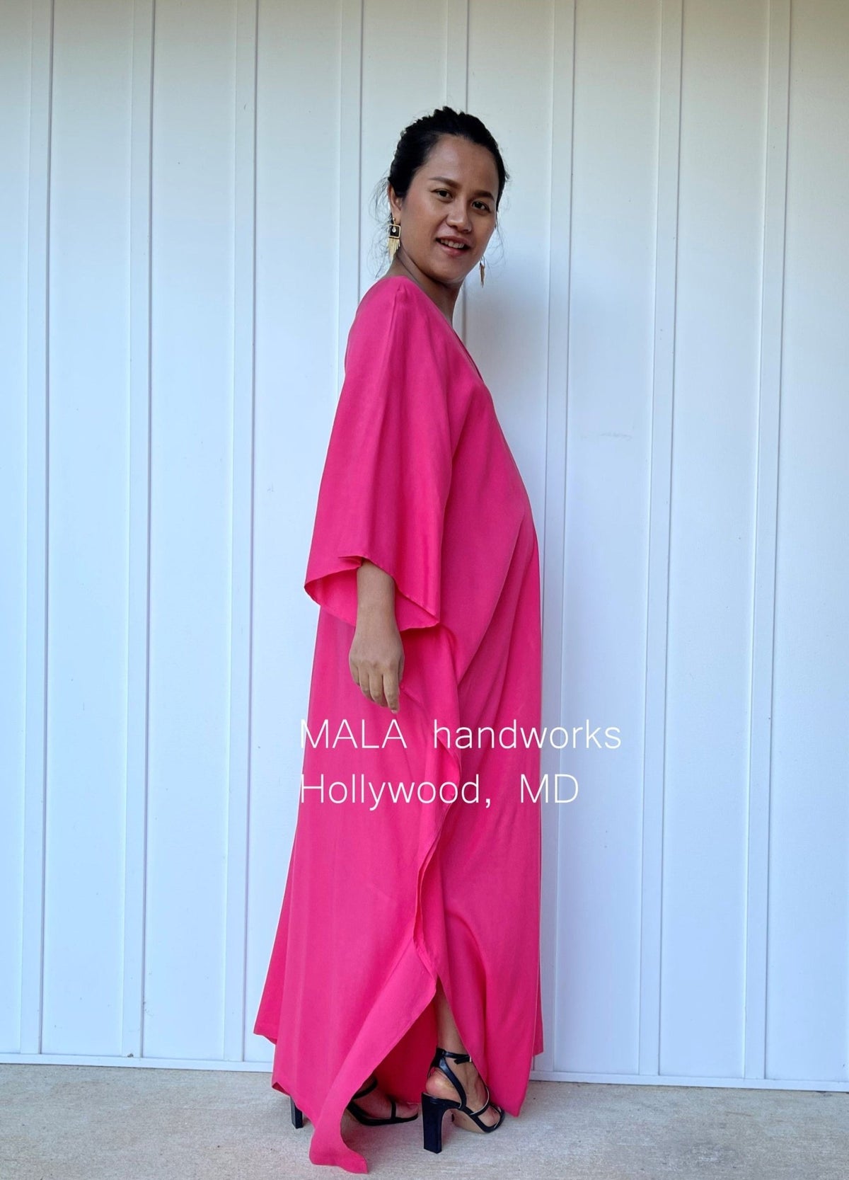 MALA handworks  Mala Kaftan in Fuchsia Pink