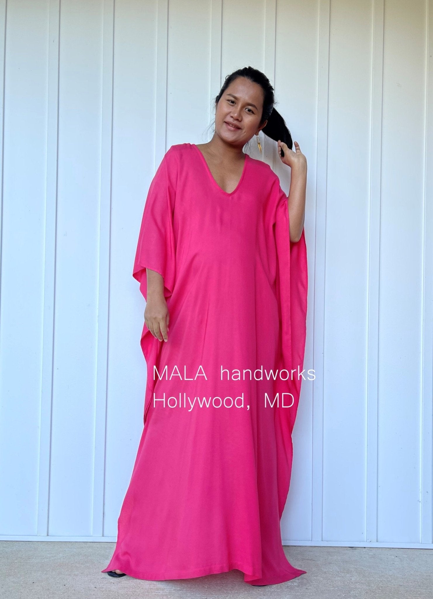 MALA handworks  Mala Kaftan in Fuchsia Pink