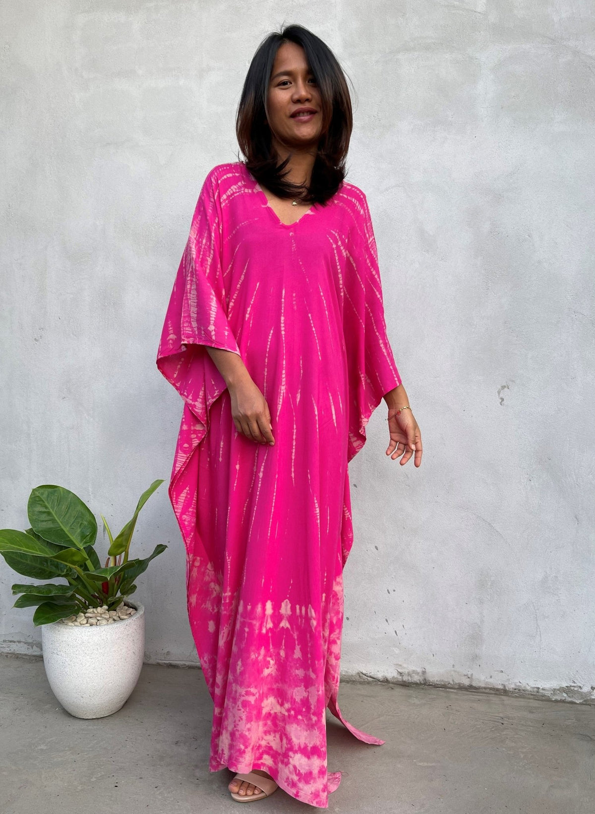 MALA handworks Mala Kaftan in Fuchsia