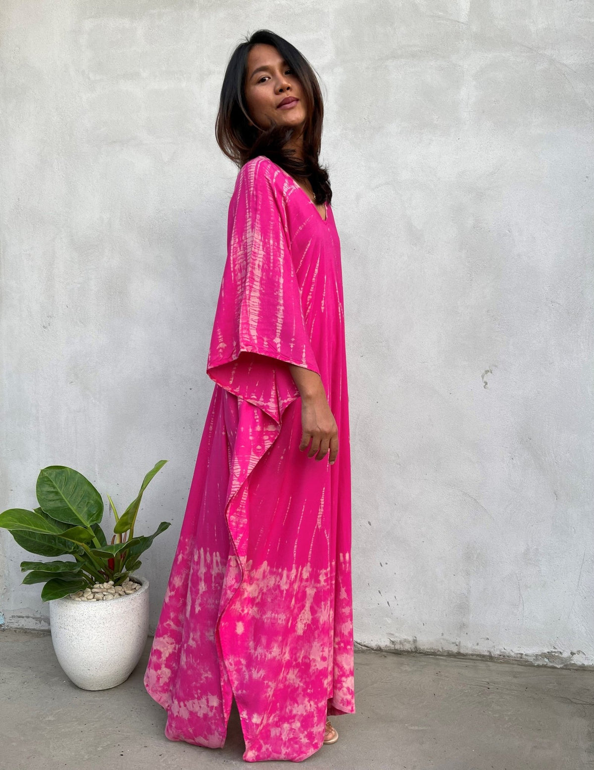 MALA handworks Mala Kaftan in Fuchsia