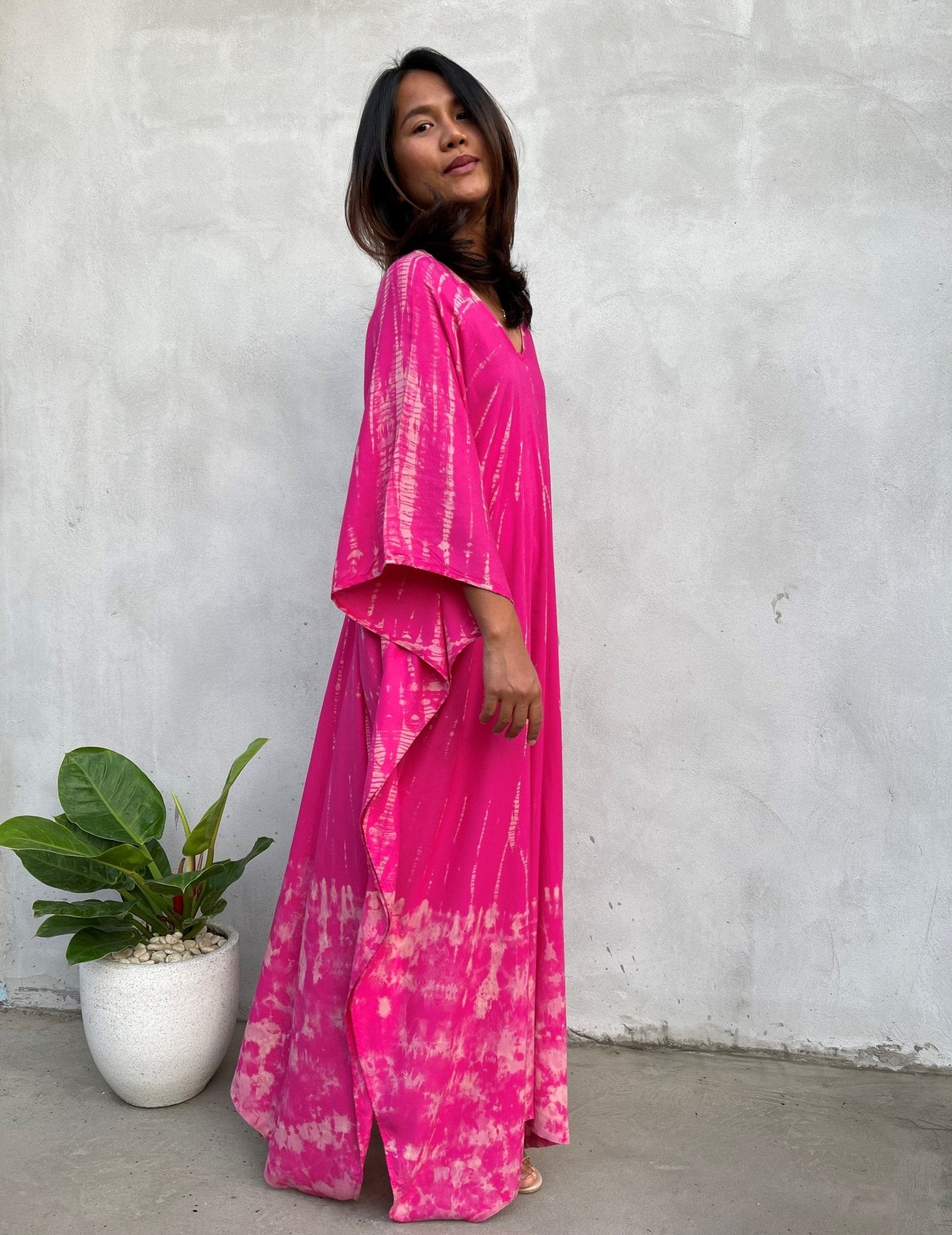 MALA handworks Mala Kaftan in Fuchsia