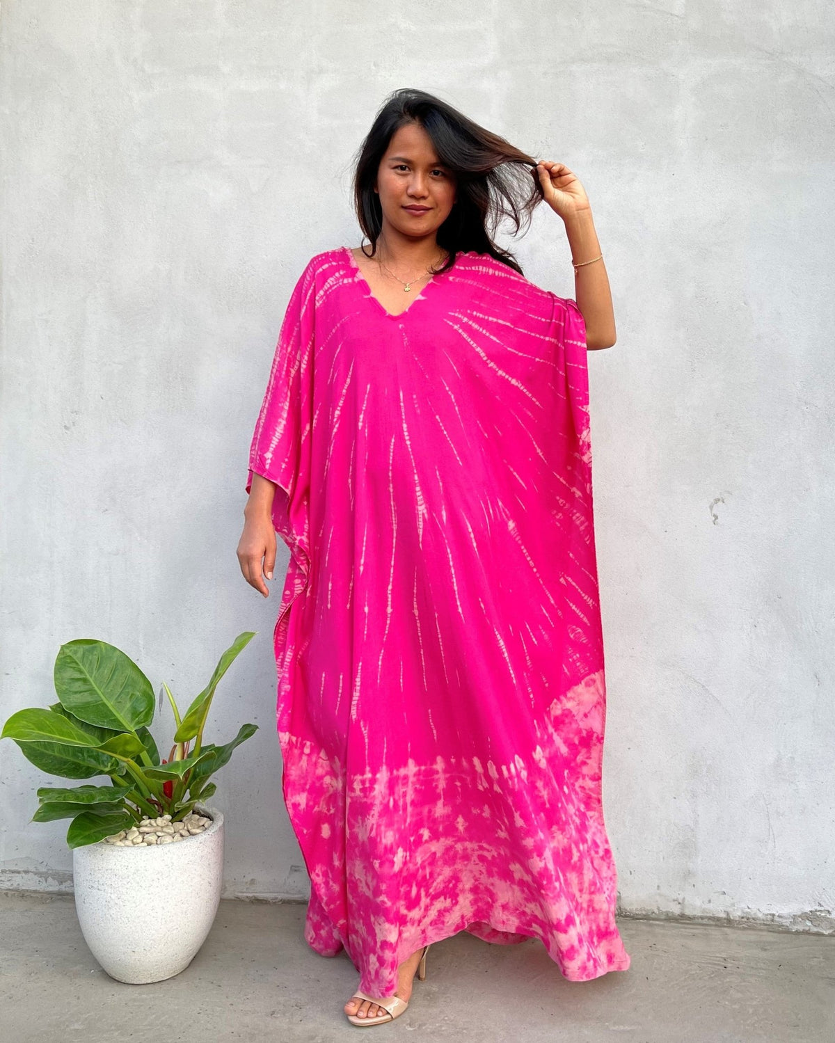 MALA handworks Mala Kaftan in Fuchsia