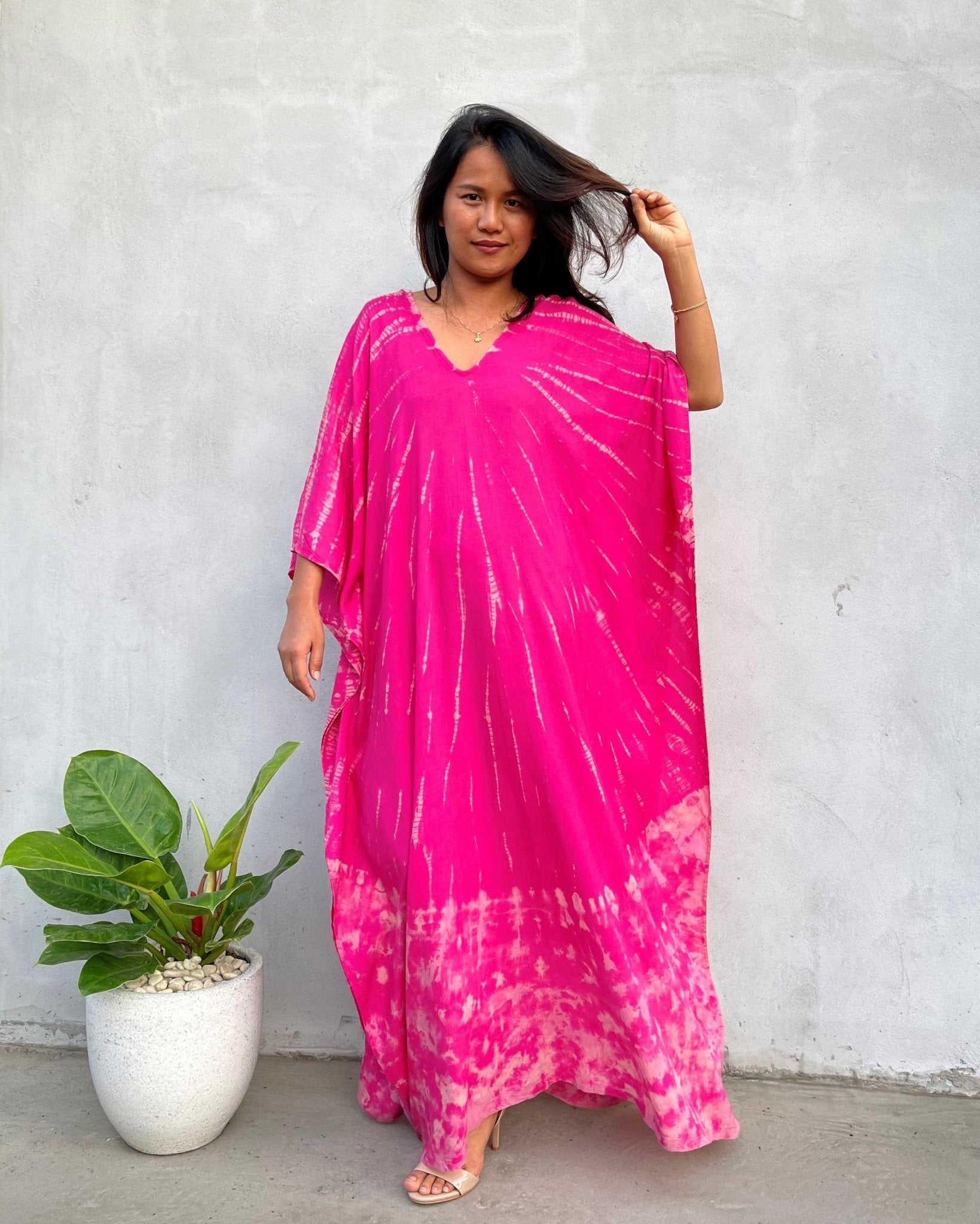 MALA handworks Mala Kaftan in Fuchsia