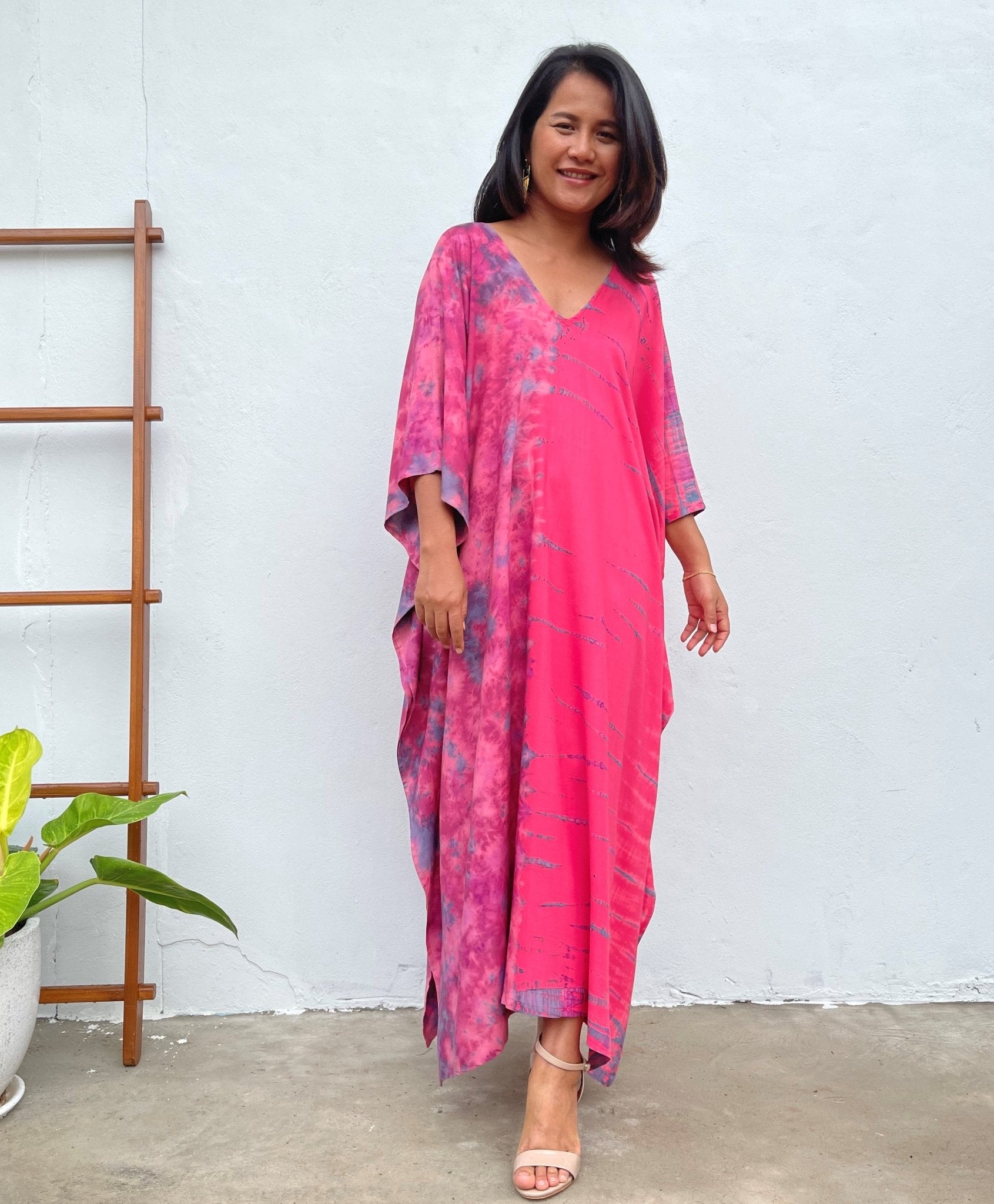 MALA handworks Mala Kaftan in Fuchsia and Gray Purple Tie Dye