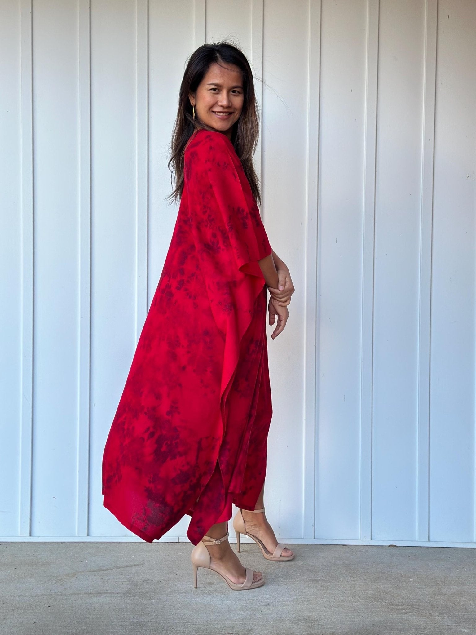 Mala Handworks  Mala Kaftan in Red and Merlot Tie Dye - Nebula Pattern
