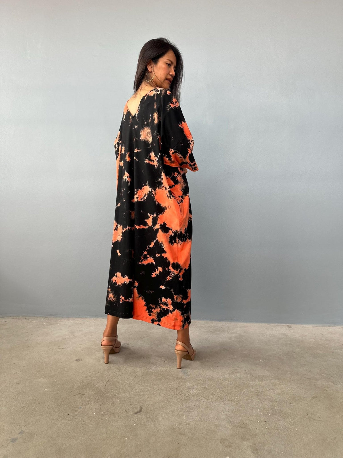 Mala Handworks Olivia Cotton Kaftan in Black and Tangerine Tie Dye