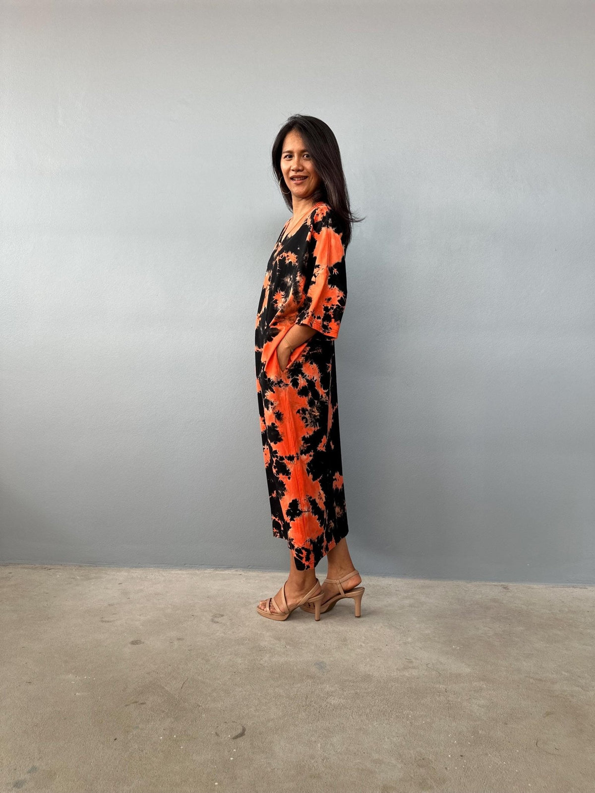 Mala Handworks Olivia Cotton Kaftan in Black and Tangerine Tie Dye
