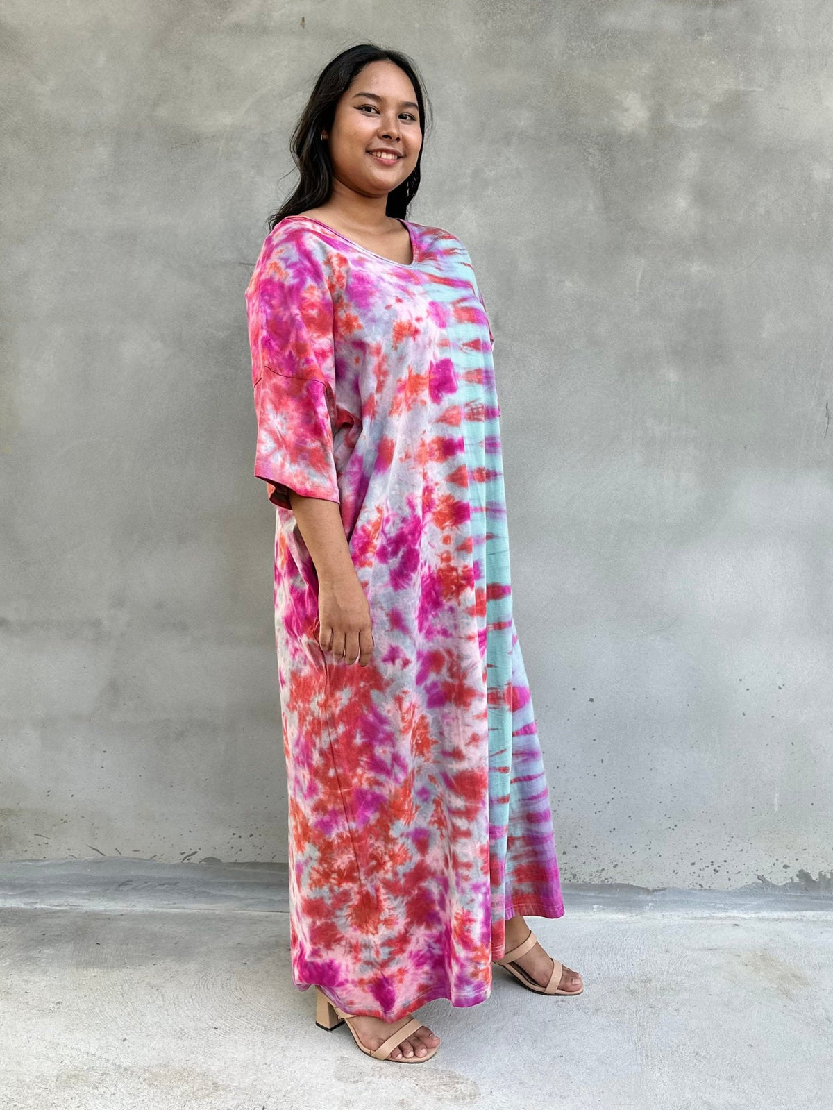 Mala Handworks Olivia Cotton Kaftan in Fuchsia and Aqua Tie Dye