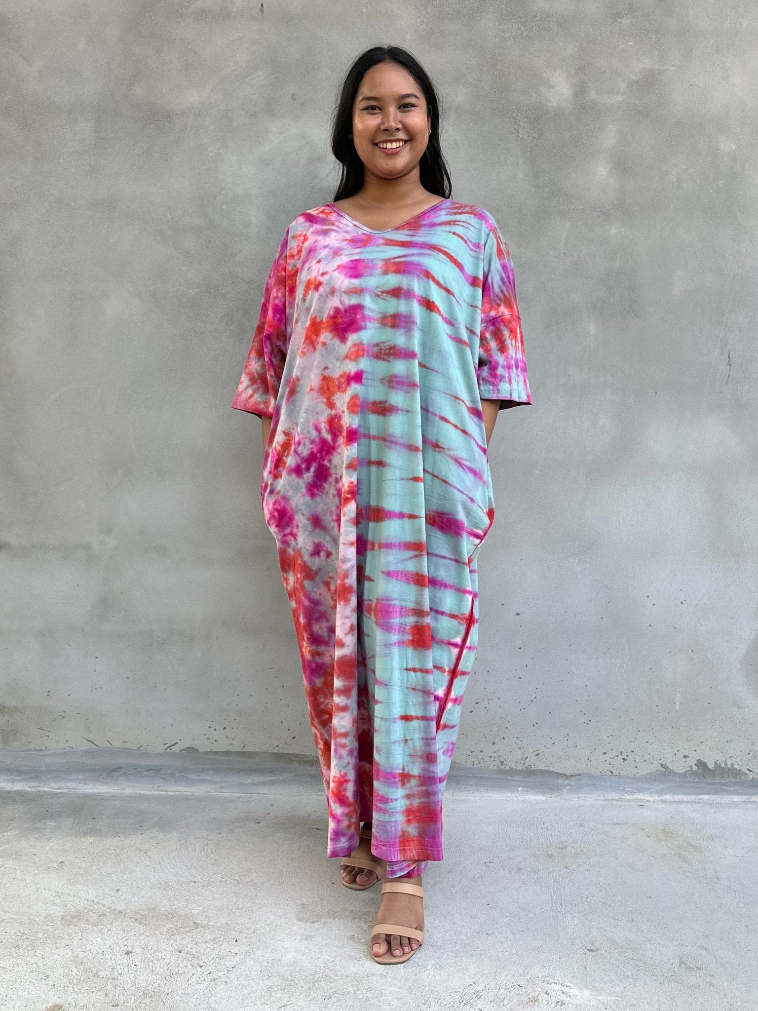 Mala Handworks Olivia Cotton Kaftan in Fuchsia and Aqua Tie Dye