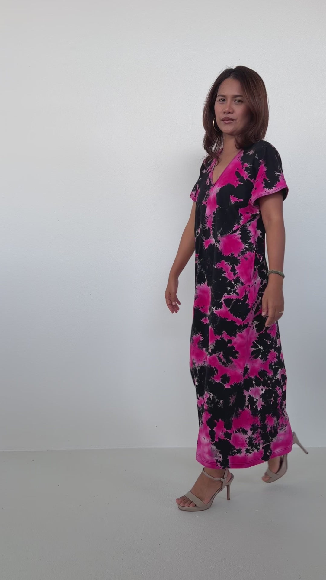 Alisa Petite Cotton Kaftan in Black and Fuchsia Tie Dye